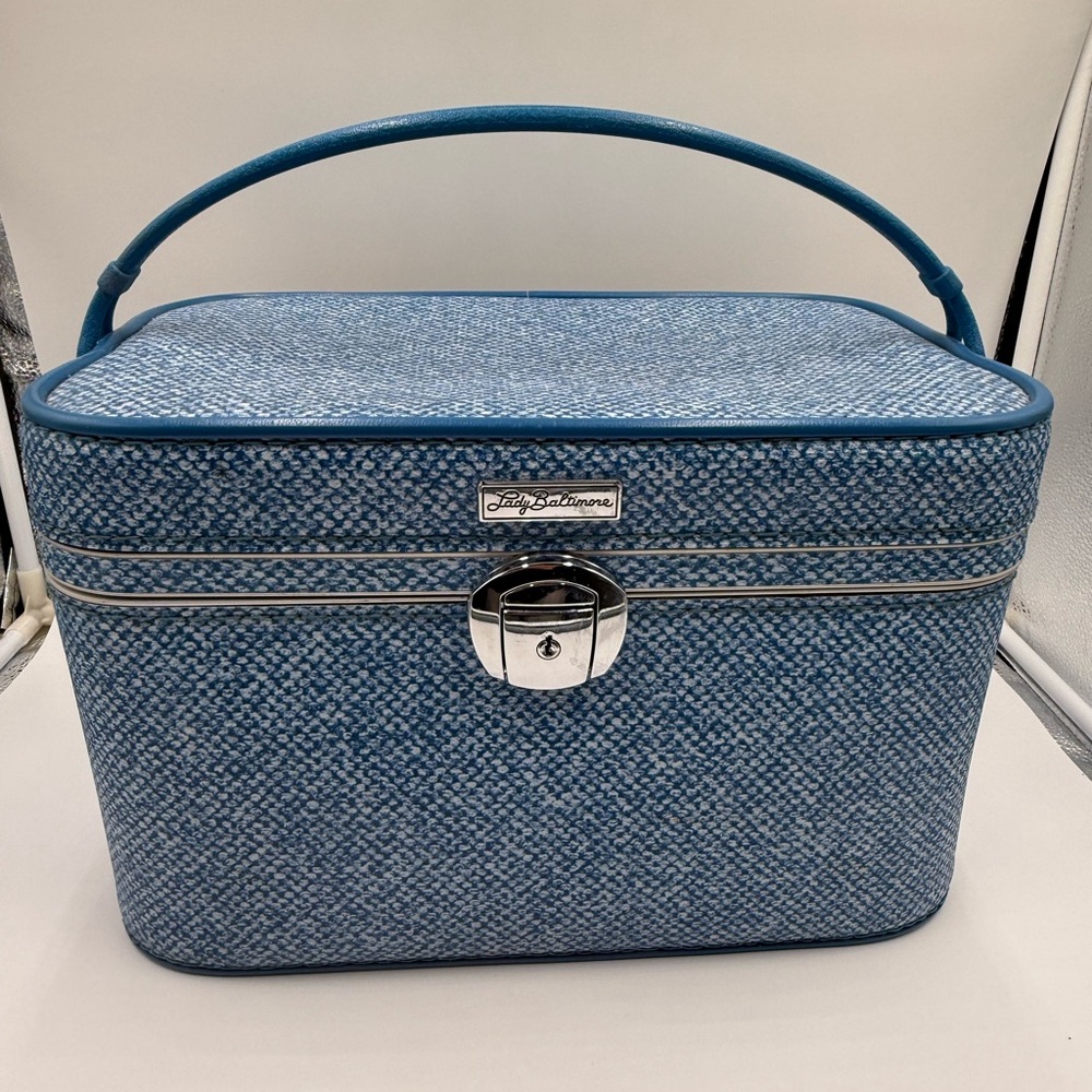 Blue Lady Baltimore Vintage Suitcase